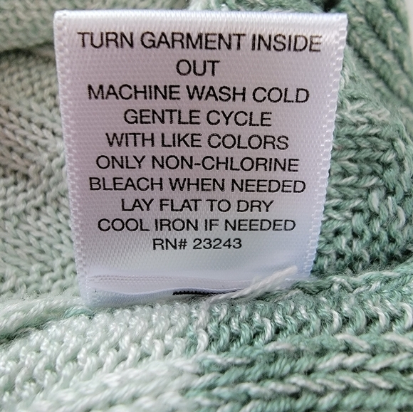 SOHO Spring Mint Green Sweater Size Medium - Picture 10 of 10